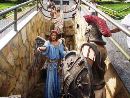 15ª Estação - Jesus ressuscita!