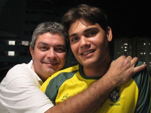 Pai faz campanha contra as drogas no Facebookapós a morte do filho (Foto: Arquivo Pessoal)