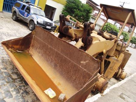 trator prefeitura Iguaí