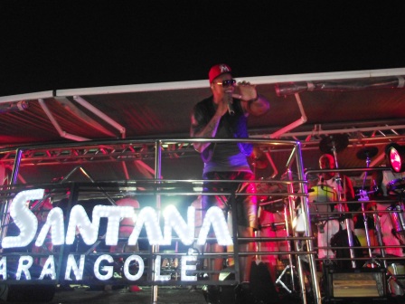 Léo Santana e Parangolé agitaram a galera(Foto: Iguaí Mix)