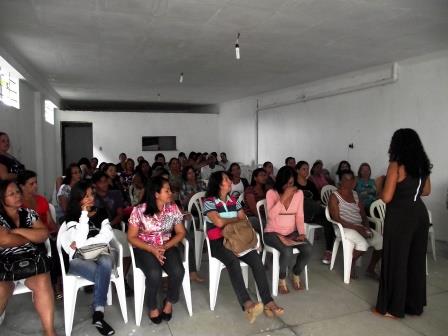 Educadores de Iguaí paralisaram atividades (Foto: Iguaí Mix)