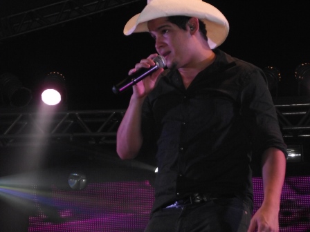 Seu Maxixe trouxe o sertanejo universitárioao Vá Tomar no Fusca(Foto: Iguaí Mix)