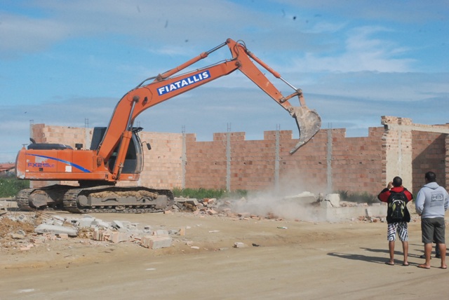 igrejas demolidas em porto seguro (2)
