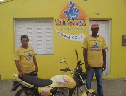 Sede da Vitória Cap e funcionários (Foto: Iguaí Mix)