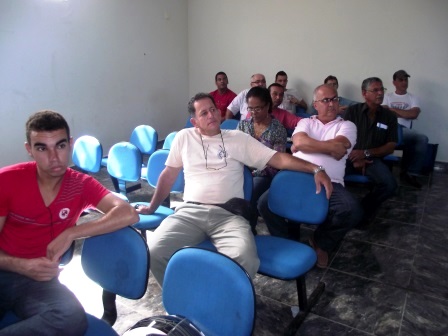 Representantes da sociedade pública e civil participaram do encontro (Foto: Iguaí Mix)