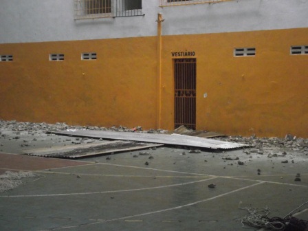 O ginásio receberá também uma nova pintura (Foto: Iguaí Mix)