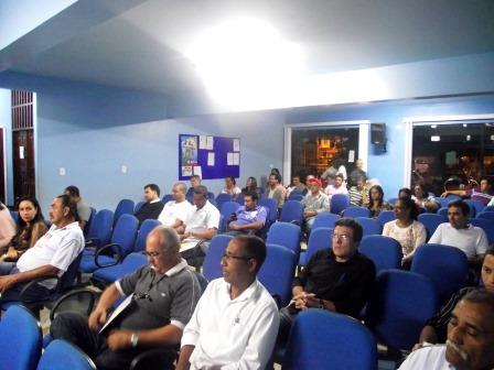 Conferência aconteceu na Câmara Municipal (Foto: Iguaí Mix)