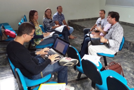 Reuniu discutiu plano de mobilização e comunicação (Foto: Iguaí Mix)