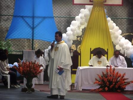 Padres do Vicariato São Marcos celebraram a Santa Missa (Foto: Iguaí Mix)