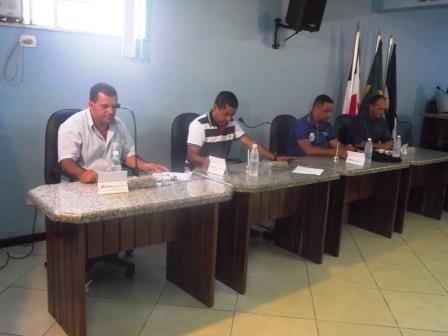 Vereadores recebem oficio da Câmara de Caatida (Foto: Iguaí Mix)