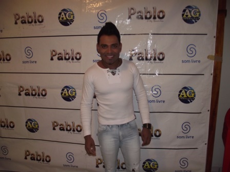 Pablo emocionou o Público com seus sucessos (Foto: Iguaí Mix)
