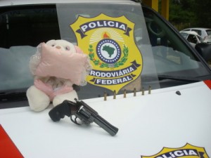 URSINHO COM ARMA