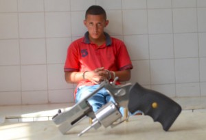 bandido que atirou em policial em poções