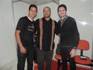Manoel Gusmão, Pe. Valmir Neves e Tony Allysson (Foto: Iguaí Mix)