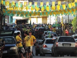Iguaienses comemoram a vitória do Brasil  (Foto: iguaí Mix)