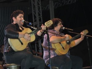 César Menotti e Fabiano (Foto; Iguaí Mix)