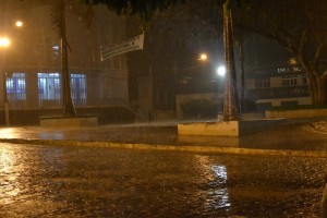 Chuva forte na noite de hoje em Iguaí (Foto Iguaí Mix)