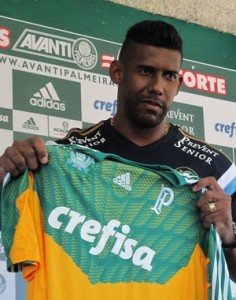 Aranha tem contrato com o Palmeiras até o final deste ano (Foto: Rodrigo Faber)