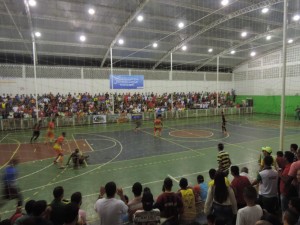 Torcida vibrou nas semifinais (Foto: Iguaí Mix)