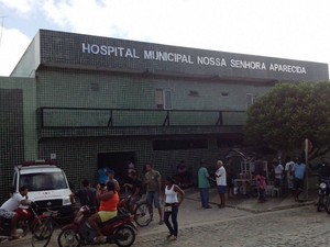 Pacientes e funcionários de hospital foram rendidos e tiveram celulares roubados por suspeitos (Foto: Allan Fonseca/Arquivo Pessoal)