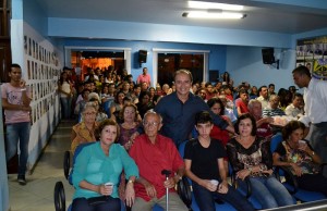 Família de Cacau Novaes compareceu ao evento de lançamento do livro (Foto: Iguaí Mix)