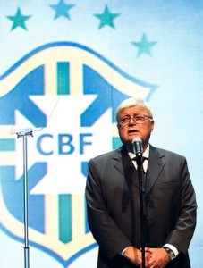 Teixeira comandou a CBF até março de 2012 (Foto: Gustavo Tilio)