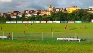 Reservas disputaram um coletivo com a equipe Sub-20 do Bahia  (Foto: Ruan Melo)