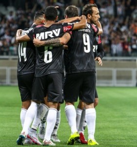 Jogadores do Atlético-MG comemoram gol de Lucas Pratto  (Foto: Bruno Cantini/CAM)