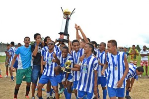 Irará é Bicampeão da Copa da Mandioca 2014  (Foto: Berimbau Notícias)