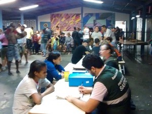 Desabrigados estão sendo atendidos em escola municipal (Foto: Divulgação/Prefeitura de Santos)