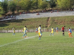 Cruzeirinho venceu o Laranja Mecânica por 1 x 0 no jogos das semifinais do  Campeonato Municipal de Iguaí  (Foto: Iguaí Mix)