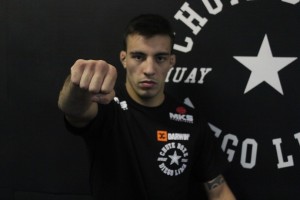 Thomas Almeida agora pediu para enfrentar Takeya Mizugaki, dia 7 de novembro  (Foto: Marcelo Barone)