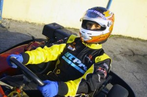 Alberto Cesar Otazú no kart  (Foto: Humberto Silva/Divulgação)