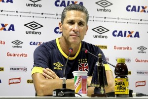 Técnico Jorginho  (Foto: Paulo Fernandes / Vasco.com.br)