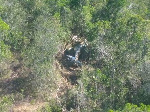 Helicóptero caiu na cidade de Jaguaripe, na Bahia  (Foto: Graer / Divulgação) 