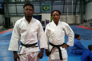 Os judocas refugiados Popole Misenga e Yolande Bukasa (Foto: Vinicius Lisboa/Agência Brasil)