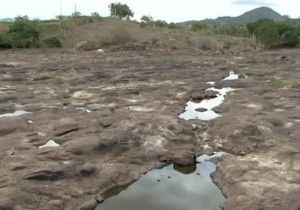 Rios de Itabuna estão seco desde dezembro do ano passado (Foto: Reprodução TV Bahia)
