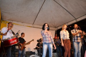 Banda Kefas Dei foi a atração da noite (Foto: Iguaí MIx)