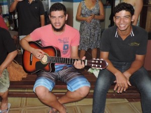 Fran Schetinni e Kevin Macedo (Foto: Iguaí Mix)