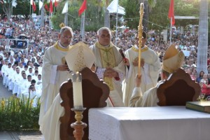 Celebração aconteceu na Praça da Catedral, em Caetité (Foto: Luan Ferreira/PASCOM)